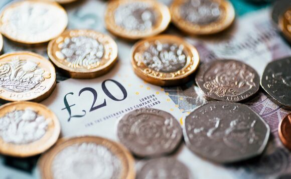 Uk equities fees 019 580x358